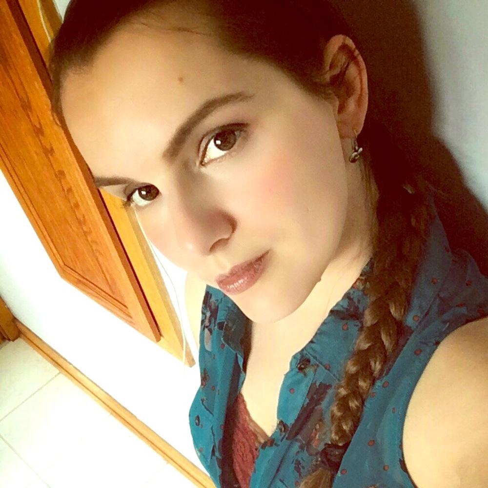 Meet your Posher, Elizabeth